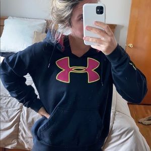 Under Armor cut V sweatshirt